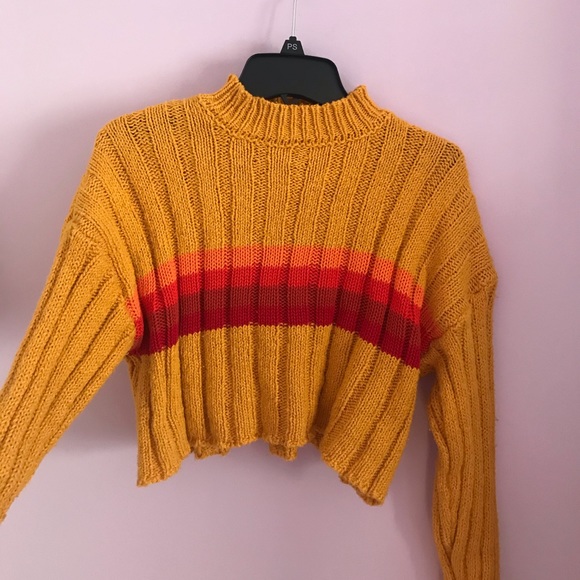 Forever 21 Sweaters - Forever 21 Cropped Sweater